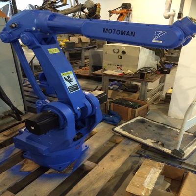Carico utile 50kg di Motoman GP50 del robot di maneggio del materiale con il braccio del robot industriale