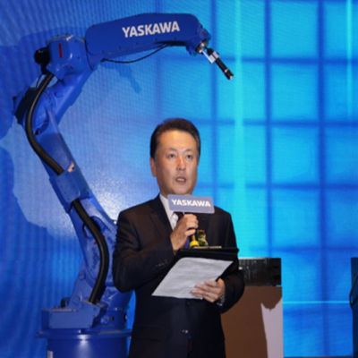 Asse Motoman GP180 del braccio 6 del robot per montaggio con il braccio robot industriale