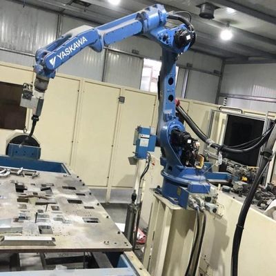 6 Axis Arm Robot Yaskawa AR1440 con posizionatore di saldatura CNGBS per l'automazione del robot di saldatura Mig
