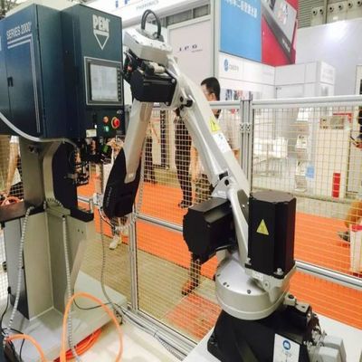 Robot di lucidatura Racer-7-1.0 Carico utile 7 kg con 6 assi Braccio robotico per la manipolazione automatizzata
