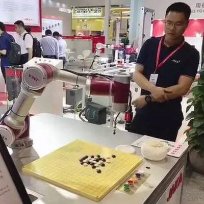 JAKA Cobot del robot di JAKA Zu 3 Cobot con il braccio del robot del posto e della scelta