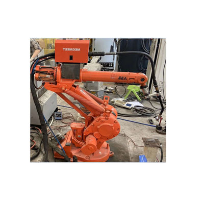 Compatto del robot industriale IRB1410 con altri saldatori dell'ARCO utilizzati come macchina della saldatura ad arco per il robot per saldatura