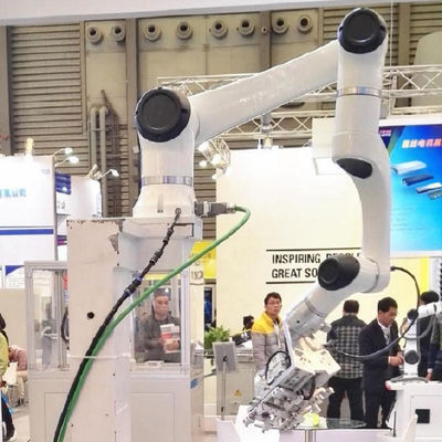 6 Aixs Cobot di E03 scherzoso con 3KG la portata del carico utile 590MM per il robot e la saldatrice universali