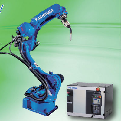 Saldatrice del robot industriale di Motoman AR1440 con altri saldatori dell'ARCO come robot per saldatura automatico