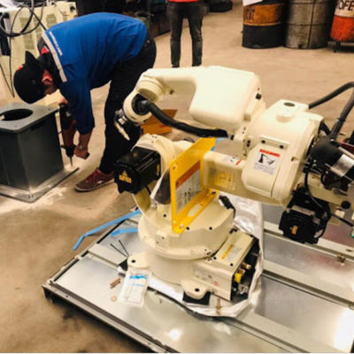Automobile di OTC FD-B6 di asse del robot per saldatura di MIG 6 che salda saldatrice robot