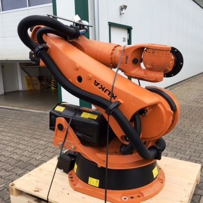 Robot KR240 di maneggio del materiale per il trattamento ed il trasporto con palette del braccio con palette robot di 6 assi