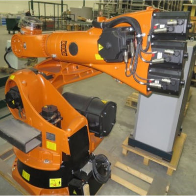 Robot KR240 di maneggio del materiale per il trattamento ed il trasporto con palette del braccio con palette robot di 6 assi