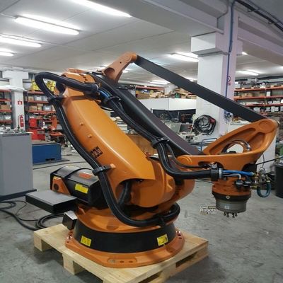 Saldatrice robot di asse dello schermo 5 del gas di PA R3200 MIG del Kr 180 dei cannelli per saldare