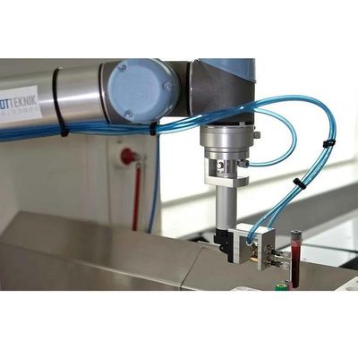 Robot universale UR 3e con 3KG il braccio del robot industriale di asse del carico utile 6 come Cobot per l'Assemblea di motore