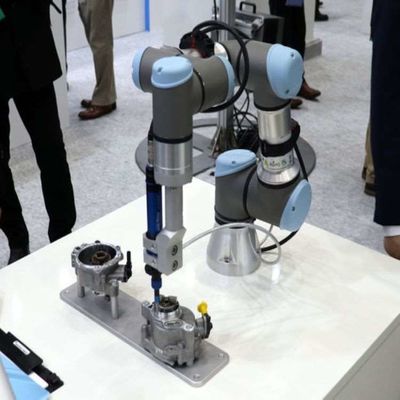 Braccio robot del robot UR di asse di collaborazione del robot UR3e 6 per Cobot di separazione visivo