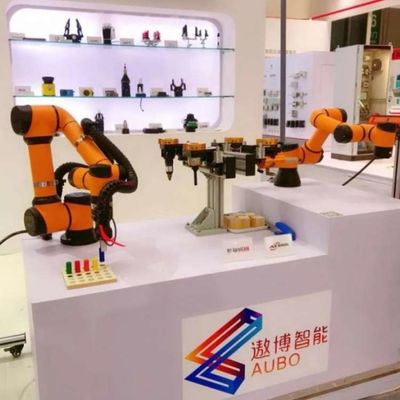 Braccio robot di asse del robot AUBO i3 6 di AUBO per il robot di collaborazione del posto e della scelta