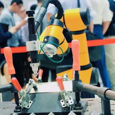 Braccio di collaborazione del robot di asse di AUBO i5 6 per la vite di chiusura come Cobot