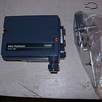 Il posizionatore pneumatico 3660 del regolatore di valvola For Single Acting funziona con la valvola a sfera come posizionatore della valvola