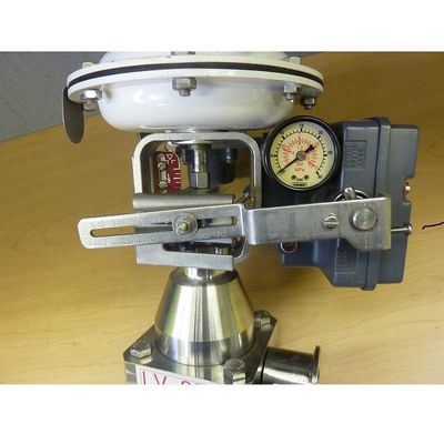 Il posizionatore pneumatico 3660 del regolatore di valvola For Single Acting funziona con la valvola a sfera come posizionatore della valvola