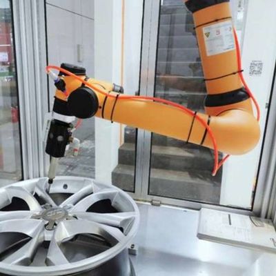 Asse di Cobot AUBO I16 6 per il carico e lo scarico come robot di collaborazione