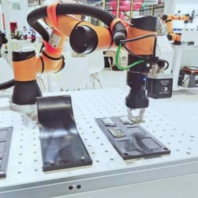 Asse di Cobot AUBO I16 6 per il carico e lo scarico come robot di collaborazione