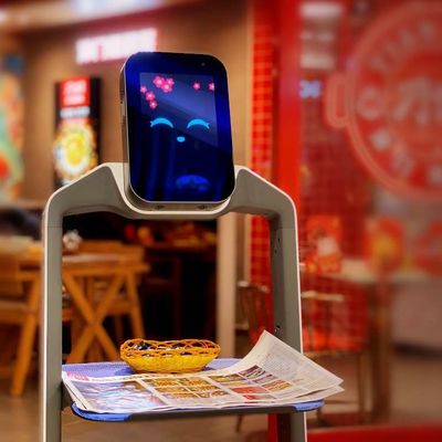 Robot artificiale di agenzia di spionaggio di With AI del cameriere del robot di consegna dell'alimento