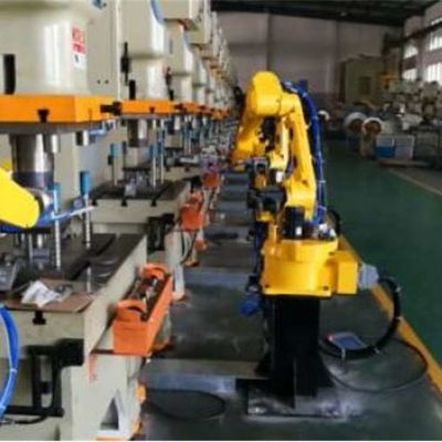 Saldatura di asse TKB6700-165kg/180kg-2700mm del robot per saldatura 6 come apparecchio per saldare