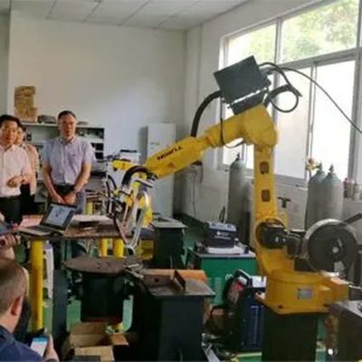 Asse TKB1900-4KG-1898mm della Cina 6 del robot per saldatura come robot per saldatura automatico