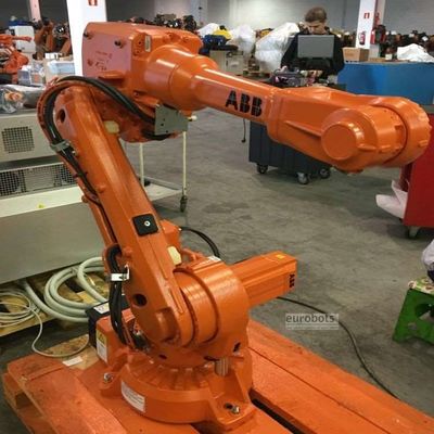 Asse robot del braccio 6 del robot IRB 2600-12/1.65 del posto e della scelta come robot industriali