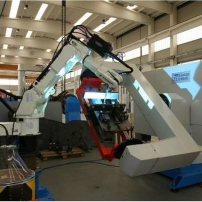 Asse automatico del robot per saldatura RA010N 6 con i saldatori dell'arco come robot per saldatura