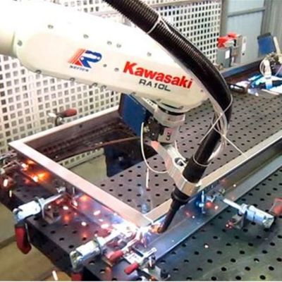 Asse automatico del robot per saldatura RA010N 6 con i saldatori dell'arco come robot per saldatura