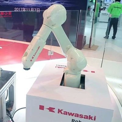 Braccio RS007N del robot industriale di 6 assi per il maneggio del materiale come robot per montaggio