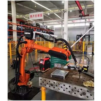 Asse robot industriale SF8-K1492 del braccio 4 che trasporta trattando i robot industriali