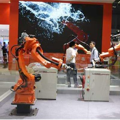 6 robotica robot industriale Cina del braccio QJR20-1600 di asse come robot di spruzzatura