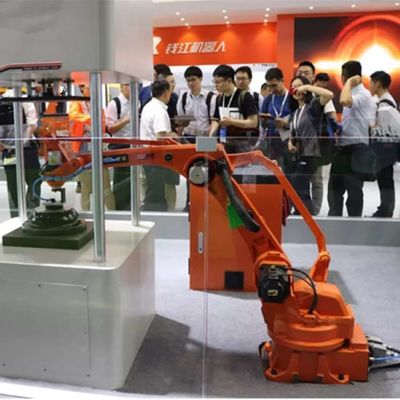 Asse Cina QJRB15-1 del braccio 6 del robot che carica e che scarica come robot del posto e della scelta