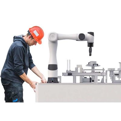 Braccio robotico 6 assi CR5 Cobot Robot 5 kg carico utile per carico e scarico automatizzato come Cobot