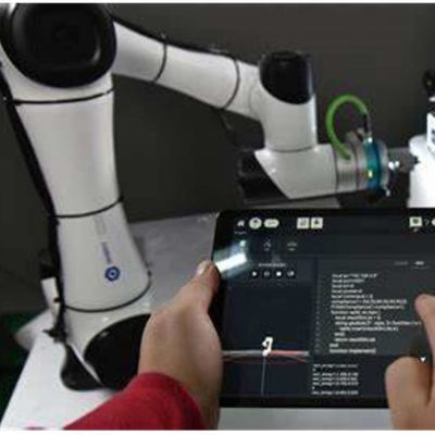 Braccio robotico 6 assi CR5 Cobot Robot 5 kg carico utile per carico e scarico automatizzato come Cobot