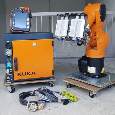 Controller di braccio robotico KR C4 Robot CNC Controller per Kuka Industrial Arm robotico