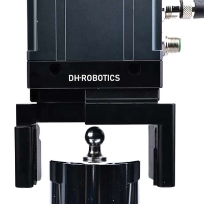 PGI-140 con braccio robotico per la raccolta e il posizionamento come pinza robot