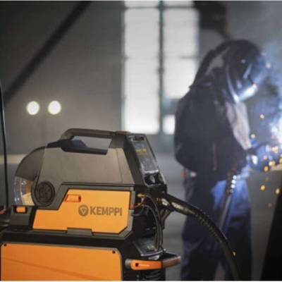 Saldatrice Mig X5 FastMig per l'automazione della saldatura come versatile saldatore industriale MIG