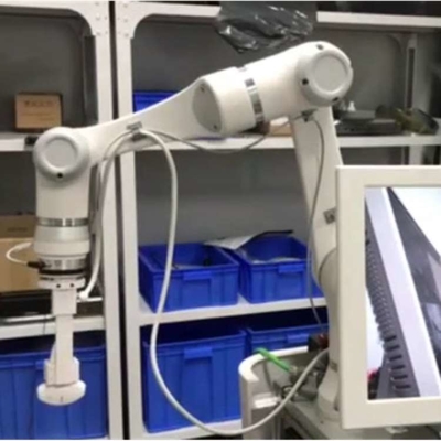 Pick and Place Robot Hans E18 con CNGBS Robotic Gripper e 6 Assi Robotic Arm come Robot Cobot