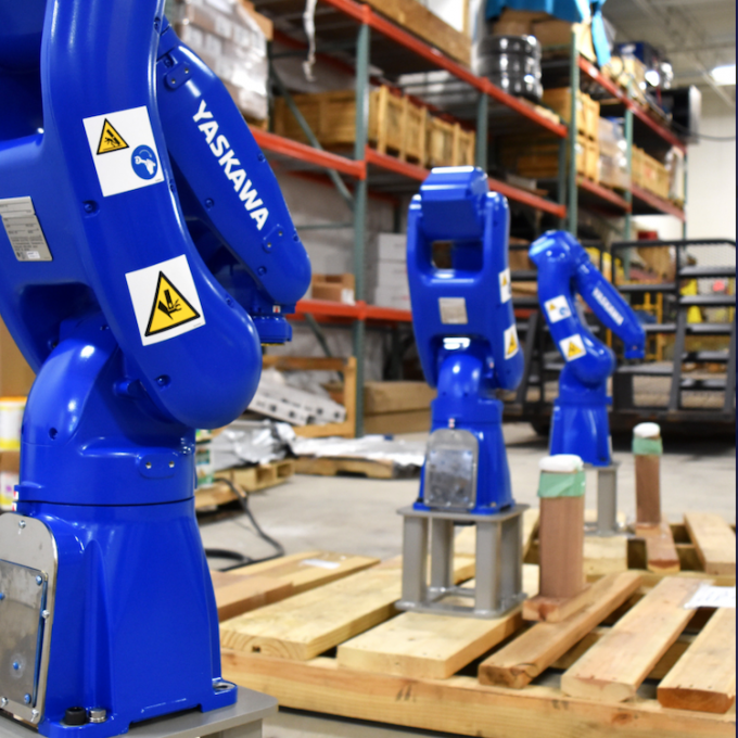 Robot industriale di Yaskawa MOTOMAN GP8 per la scelta di macinazione dell'ascensore del braccio del manipolatore 2